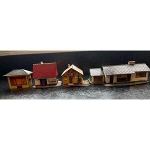 Vintage 1950's -1960's HO Train Layout Model Train Mid Century 4 Various  Houses
